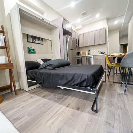 Charming 2Br Bkyrd Near Williamsburg Apartment นิวยอร์ก ภายนอก รูปภาพ