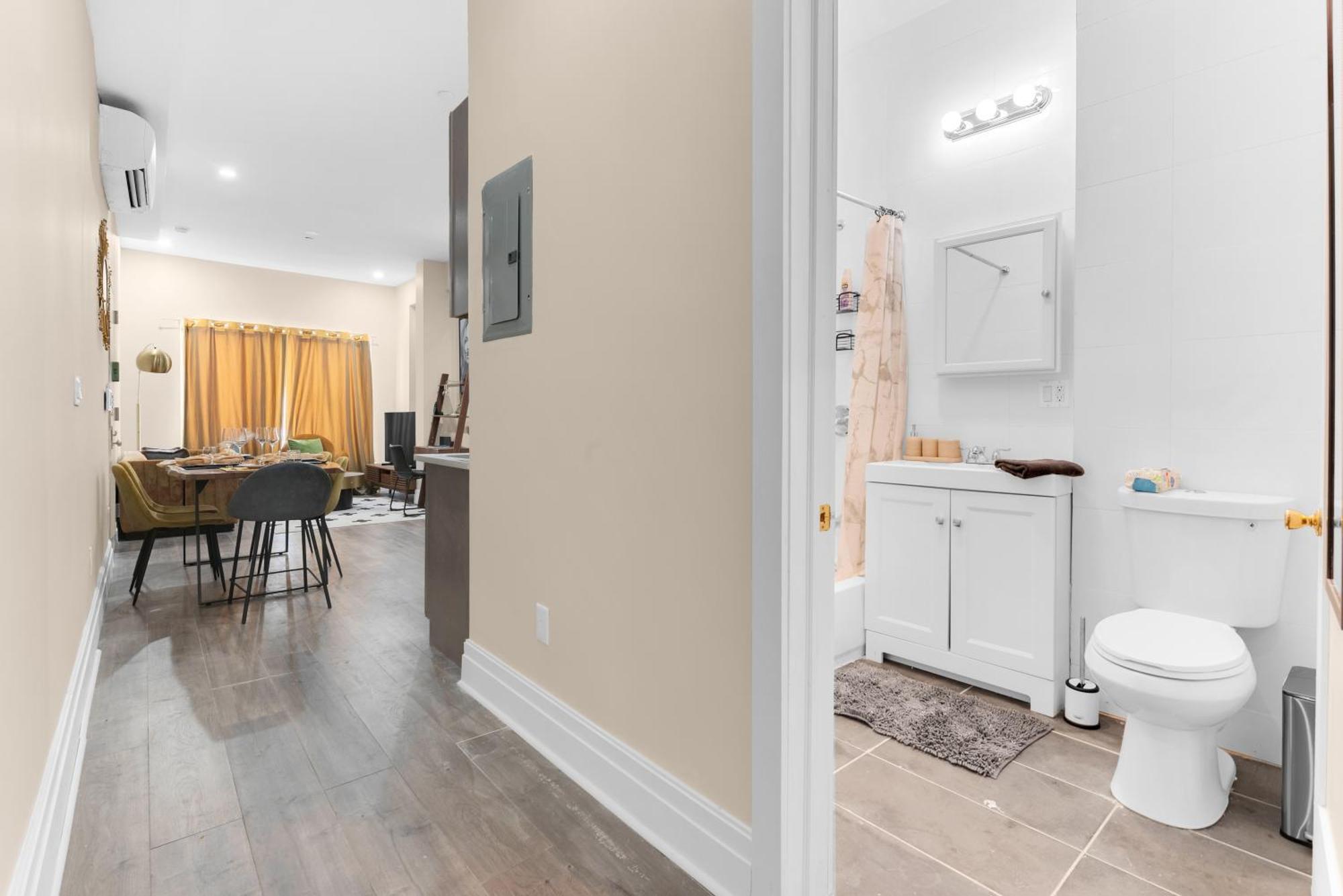 Charming 2Br Bkyrd Near Williamsburg Apartment นิวยอร์ก ภายนอก รูปภาพ