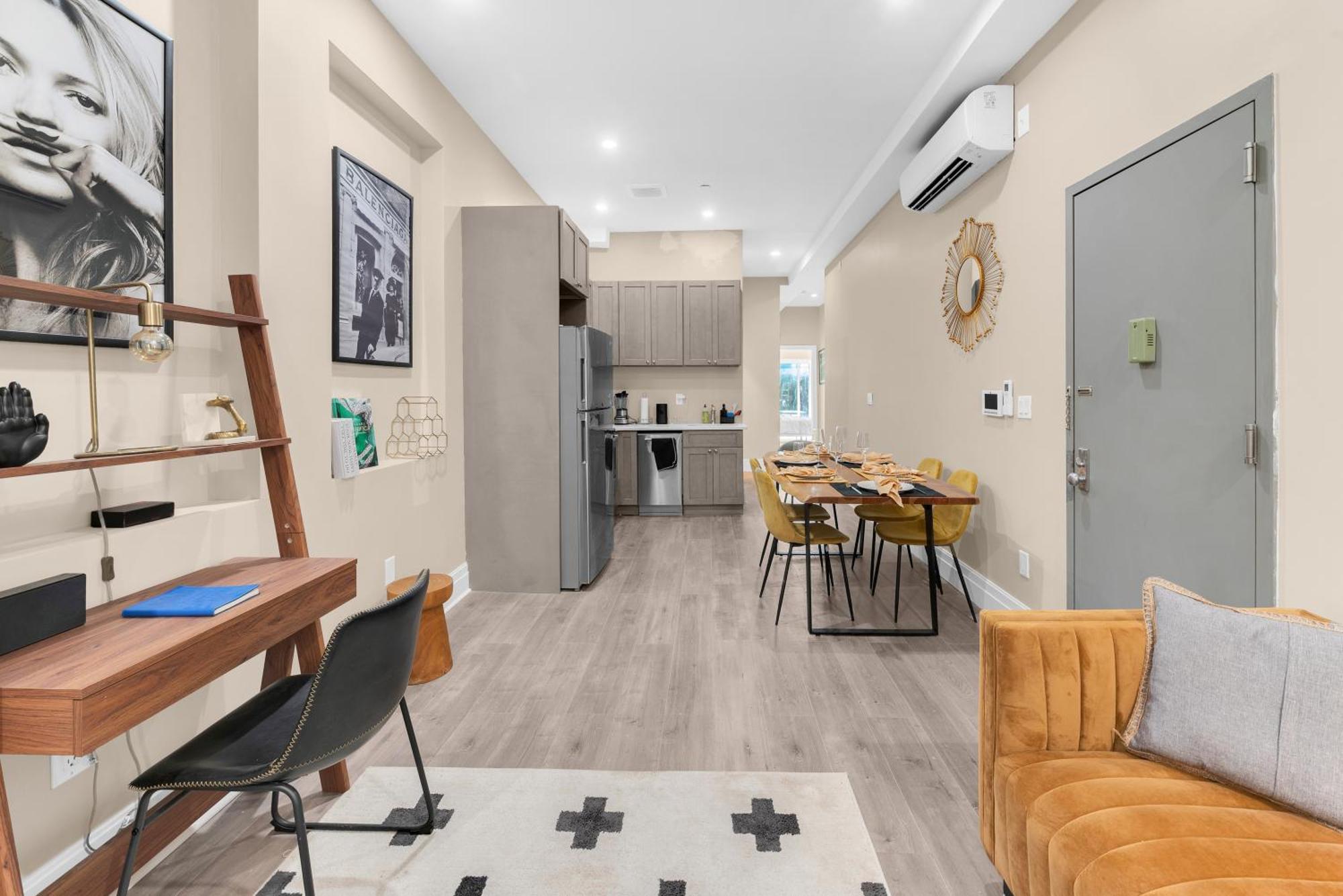 Charming 2Br Bkyrd Near Williamsburg Apartment นิวยอร์ก ภายนอก รูปภาพ