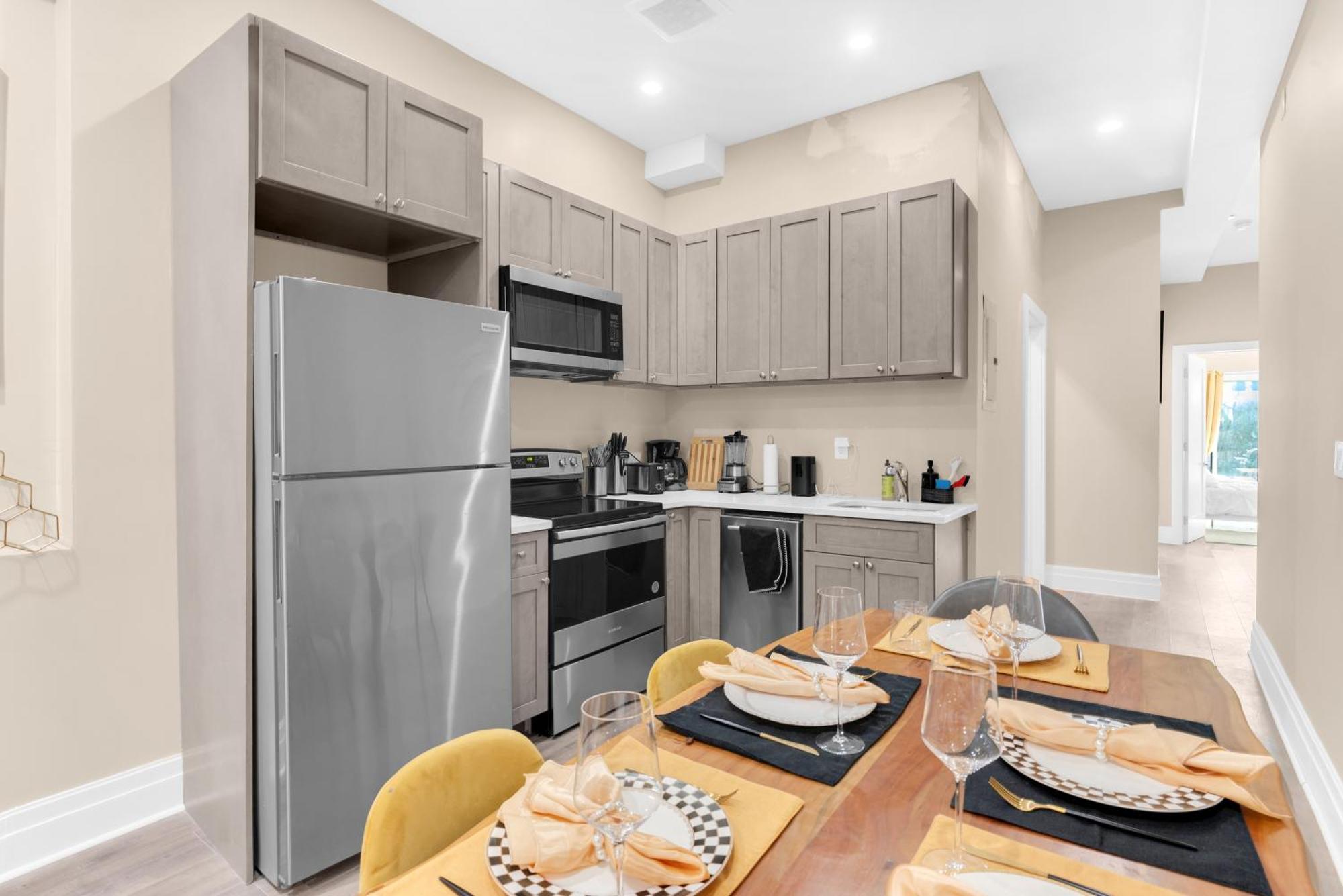Charming 2Br Bkyrd Near Williamsburg Apartment นิวยอร์ก ภายนอก รูปภาพ