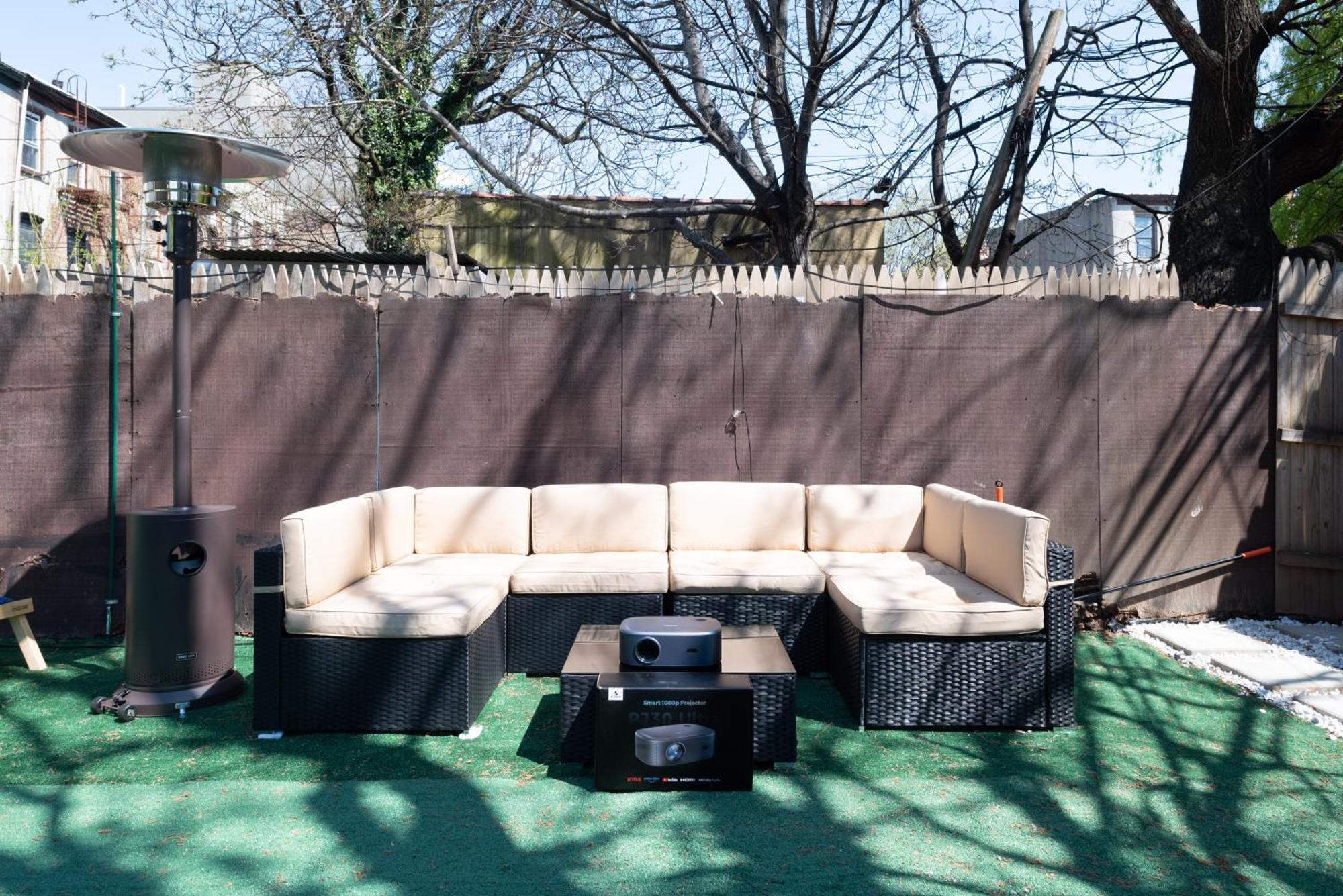 Charming 2Br Bkyrd Near Williamsburg Apartment นิวยอร์ก ภายนอก รูปภาพ