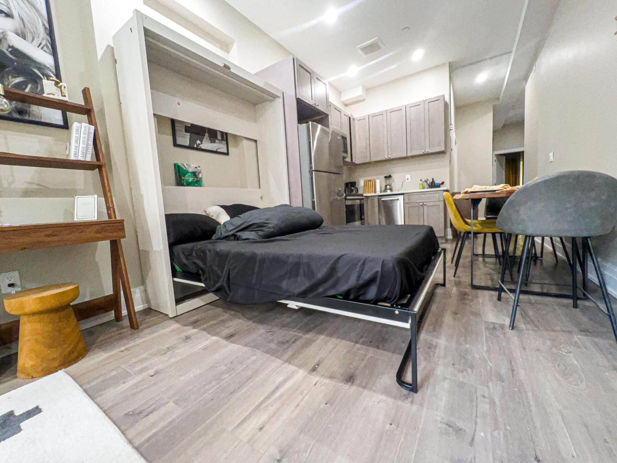 Charming 2Br Bkyrd Near Williamsburg Apartment นิวยอร์ก ภายนอก รูปภาพ